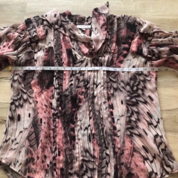 Jennifer Lopez Feather Print Blouse in Pink and Black - Picture 5 of 8